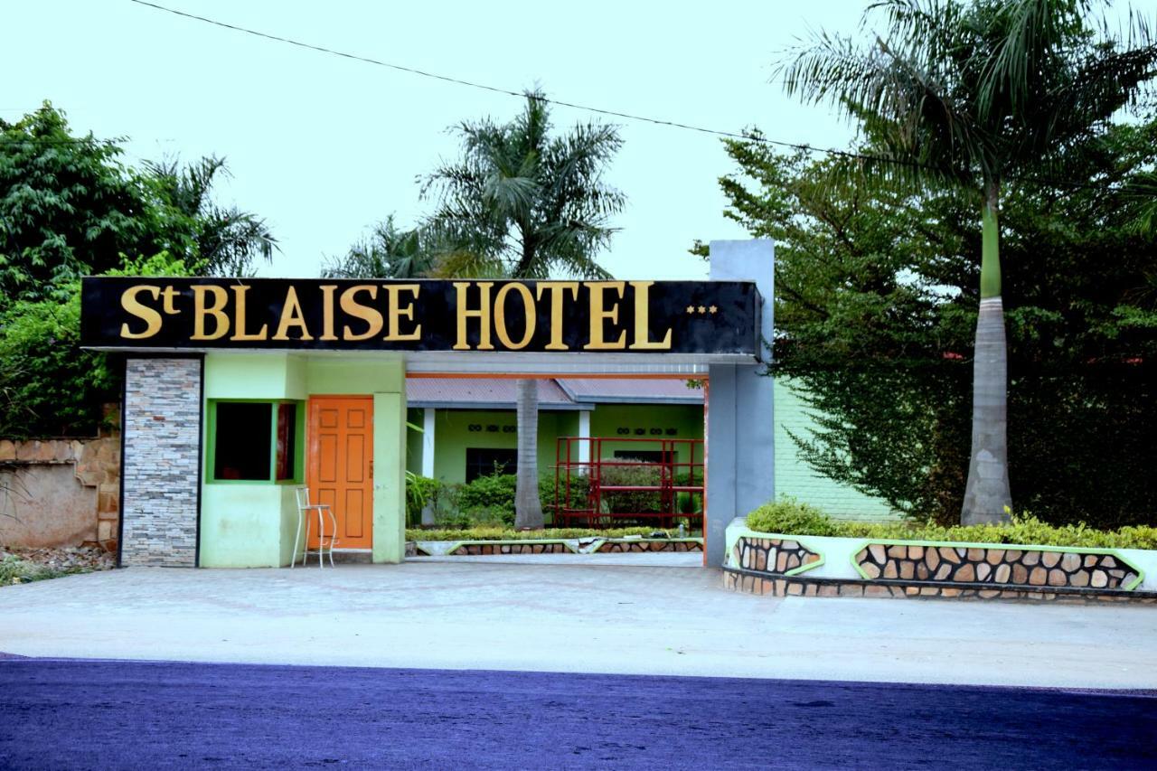 Saint Blaise Hotel Бужумбура Стая снимка
